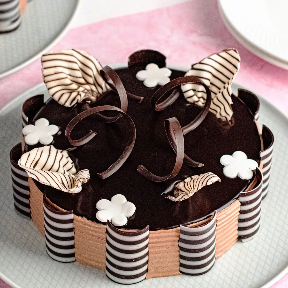 Boraca Bomb Cake